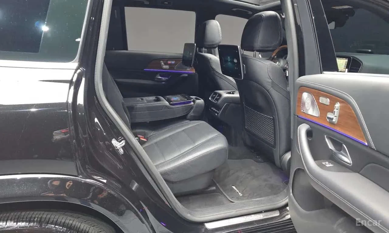Mercedes-Benz GLS 400 d 4MATIC * МАСАЖИ * ТЕЛЕВИЗОРИ, снимка 11 - Автомобили и джипове - 55570972