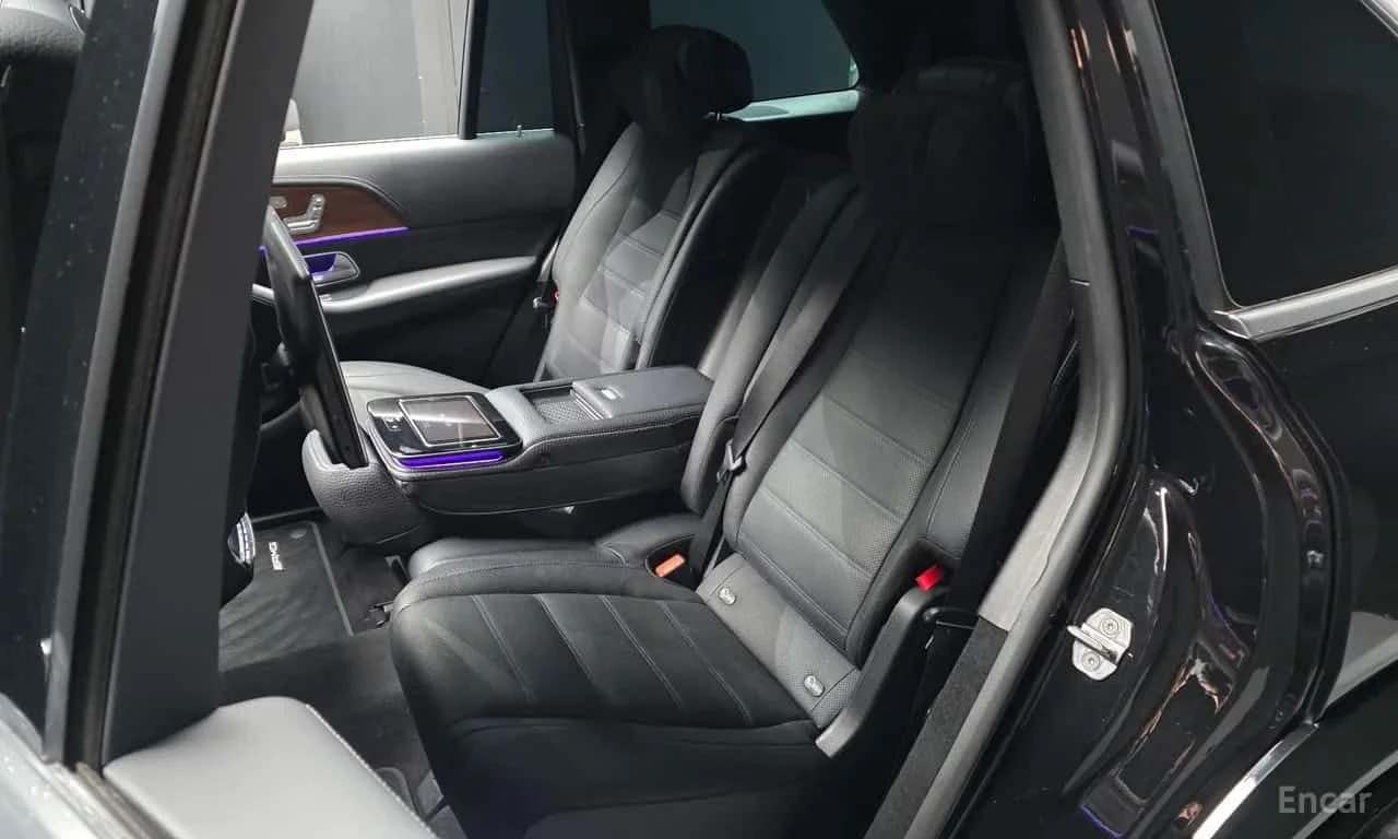 Mercedes-Benz GLS 400 d 4MATIC * МАСАЖИ * ТЕЛЕВИЗОРИ, снимка 12 - Автомобили и джипове - 55570972