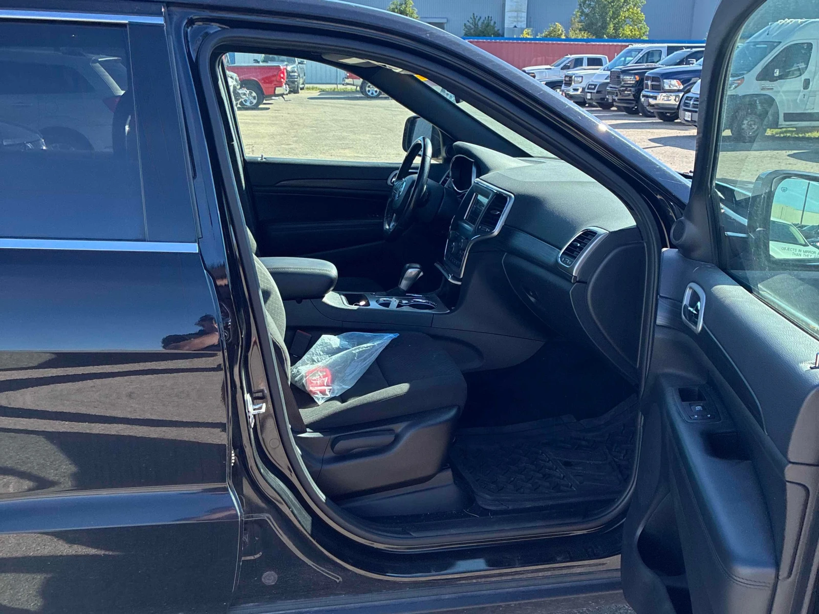 Jeep Grand cherokee * Laredo * ���������� ��� ������������ ������ | Mobile.bg � ����������� 12