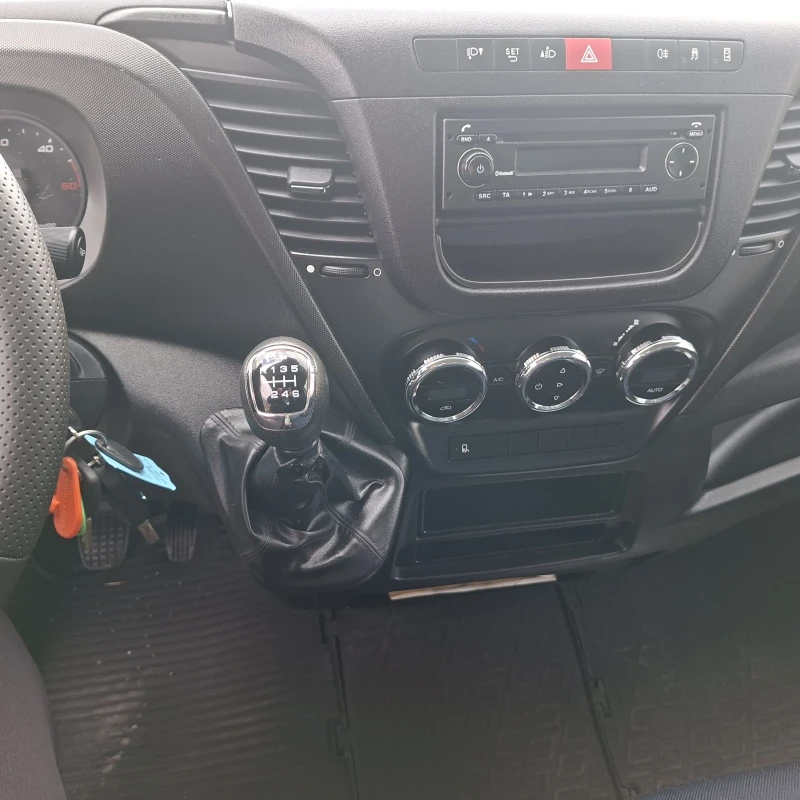 Iveco Daily 35c16 BORD KLIMA 3.5T  256000KM, снимка 9 - Бусове и автобуси - 52714179