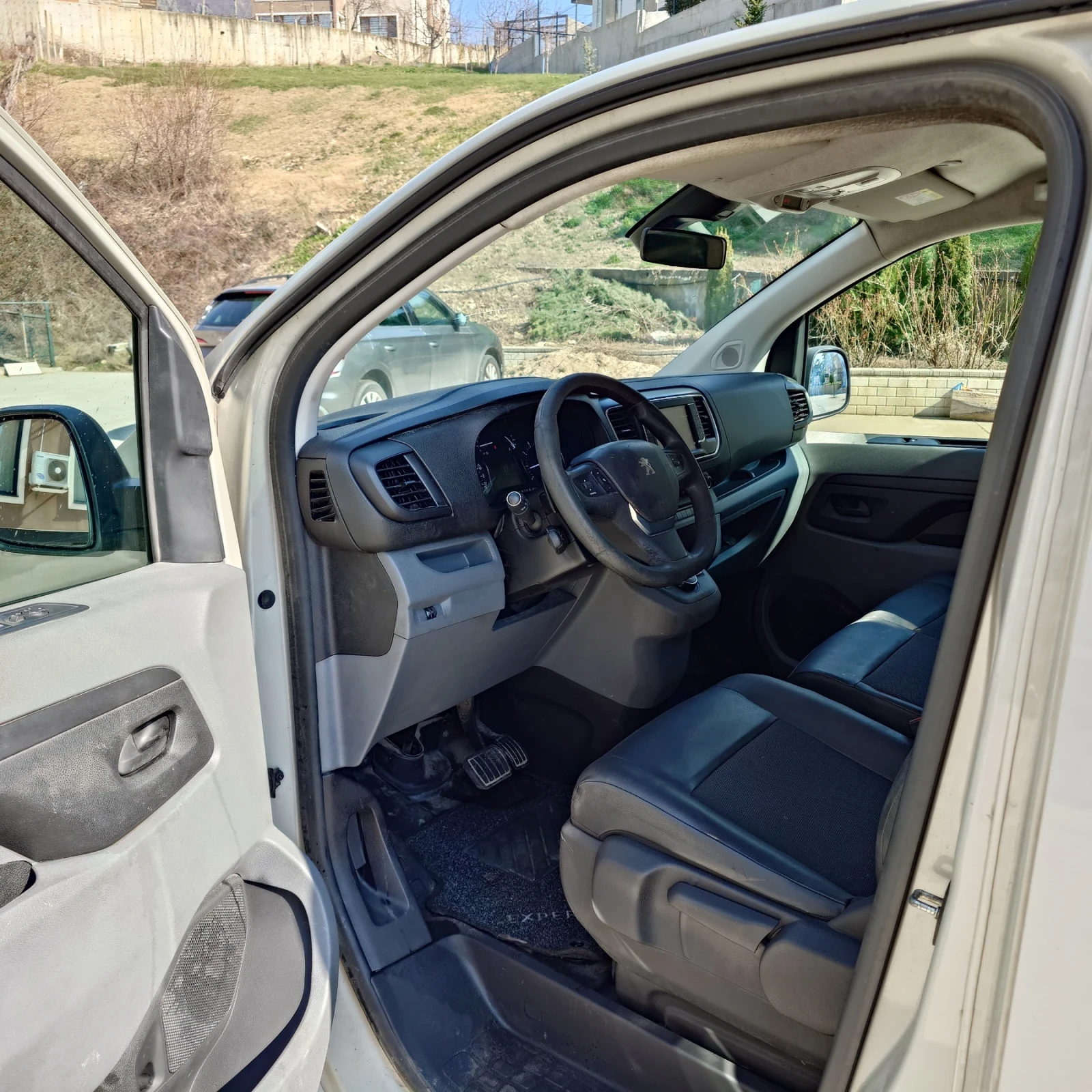 Peugeot Expert 2.0BlueHDI EAT8, снимка 6 - Бусове и автобуси - 53746180