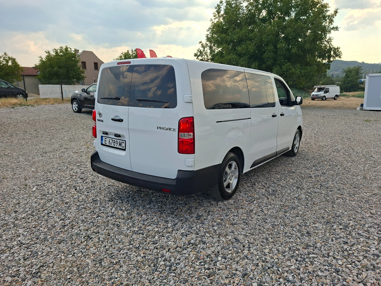 Toyota Proace 1.5D* 8+ 1м.* 6-SPEED.* 36м. х 414EUR.* , снимка 5 - Бусове и автобуси - 55706965