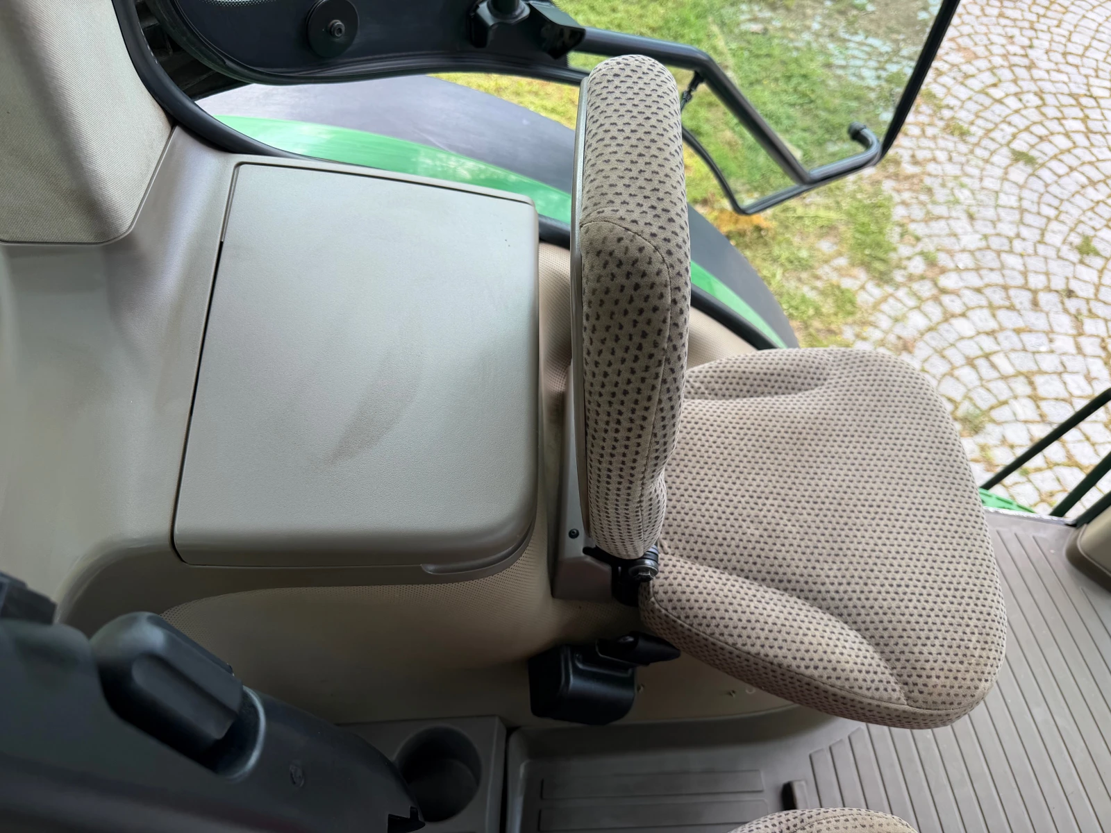 Трактор John Deere 8285R POWER SHIFT НАВИГАЦИЯ ЛИЗИНГ, снимка 16 - Селскостопанска техника - 53636441