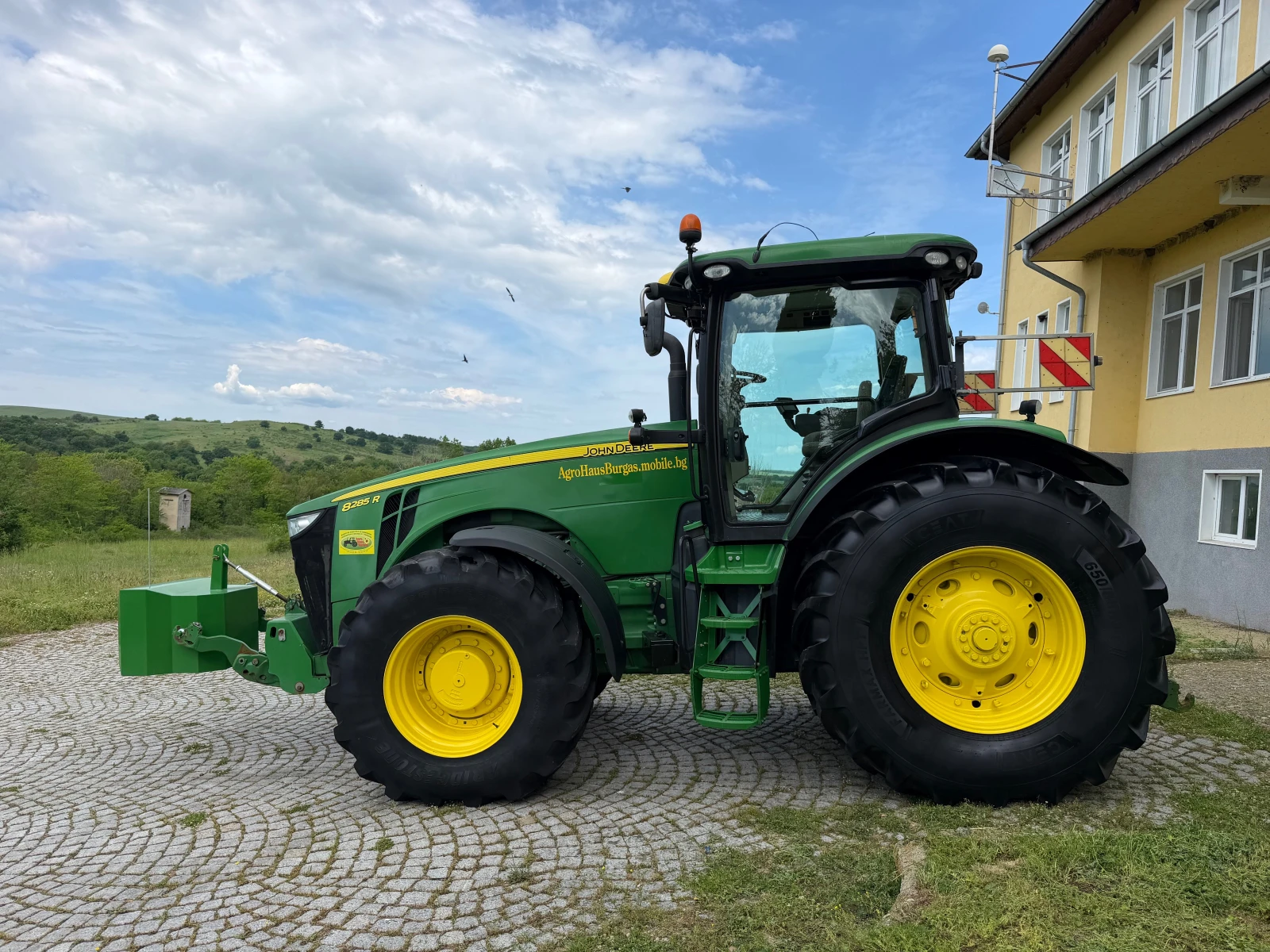 Трактор John Deere 8285R POWER SHIFT НАВИГАЦИЯ ЛИЗИНГ, снимка 4 - Селскостопанска техника - 53636441