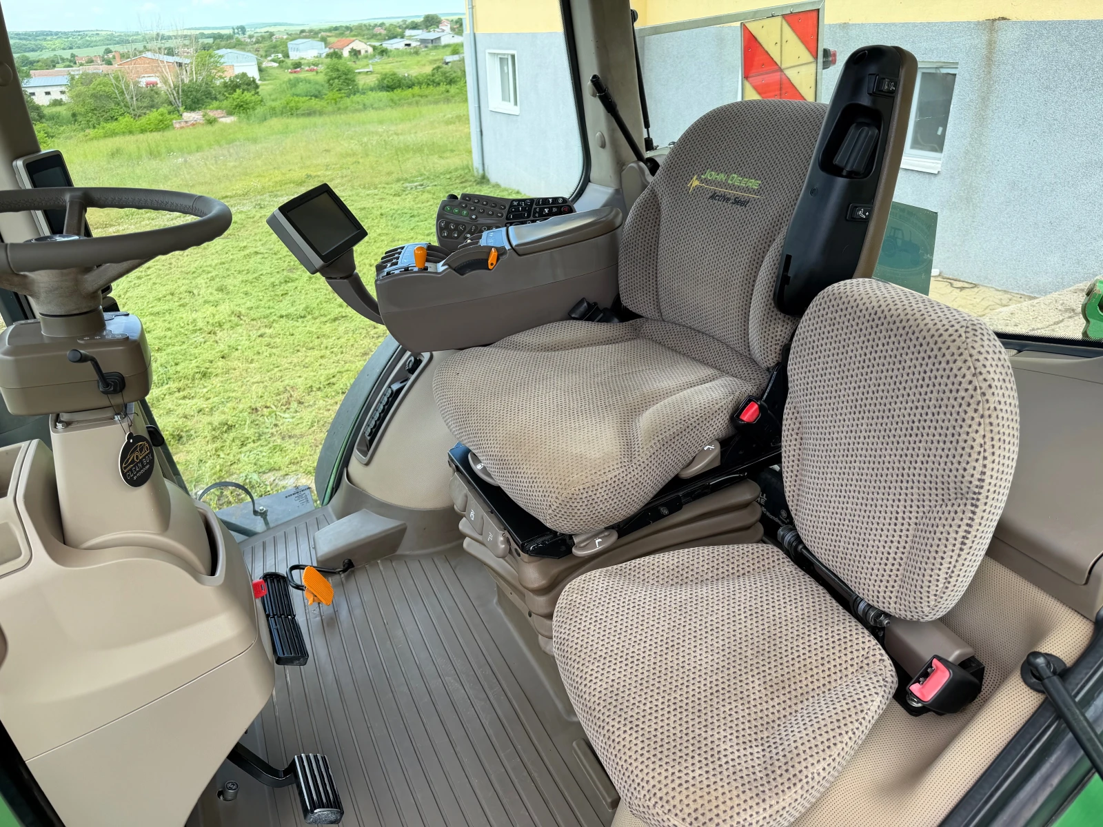 Трактор John Deere 8285R POWER SHIFT НАВИГАЦИЯ ЛИЗИНГ, снимка 11 - Селскостопанска техника - 53636441