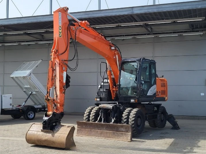 Багер Hitachi ZX140 W-5B, снимка 1 - Индустриална техника - 47688346