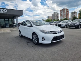 Toyota Auris 1.8 HYBRID, снимка 8