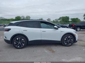 VW ID.4 PRO* КАМЕРА* LANE* ASSIST* KEYLESS*  | Auto.bg — изображение 4