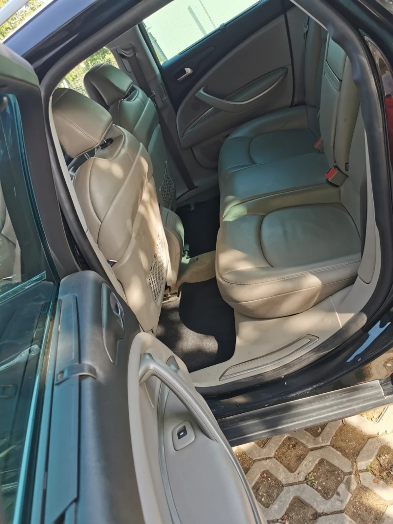Citroen C5 2.2 hdi facelift, снимка 8 - Автомобили и джипове - 51638807
