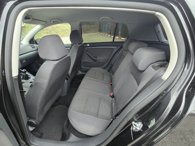 VW Golf Топ състояние 1, 9 мотор 105 коня, снимка 8 - Автомобили и джипове - 52890593