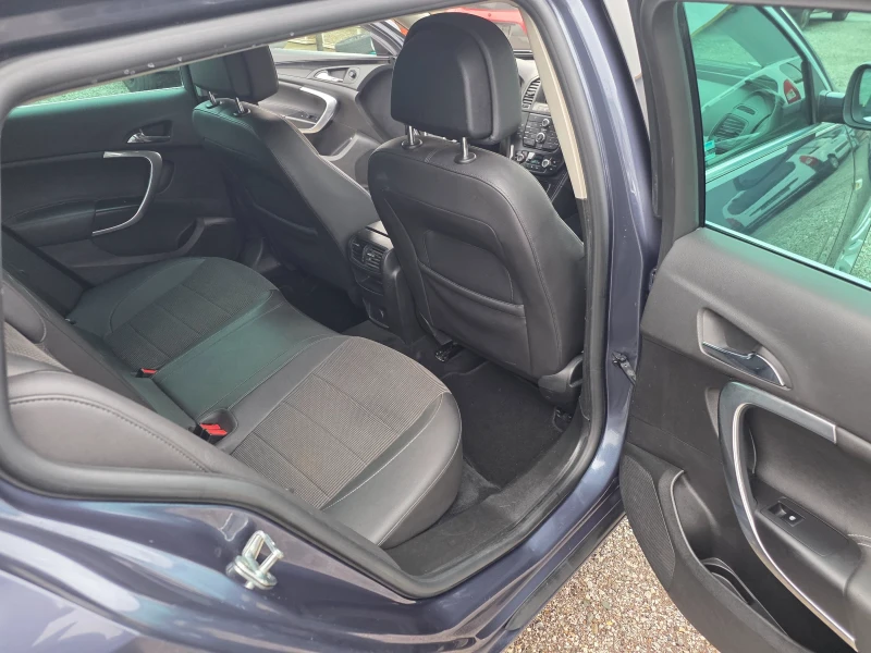 Opel Insignia 2.0CDTI  EURO5A НАВИ, снимка 10 - Автомобили и джипове - 53025499