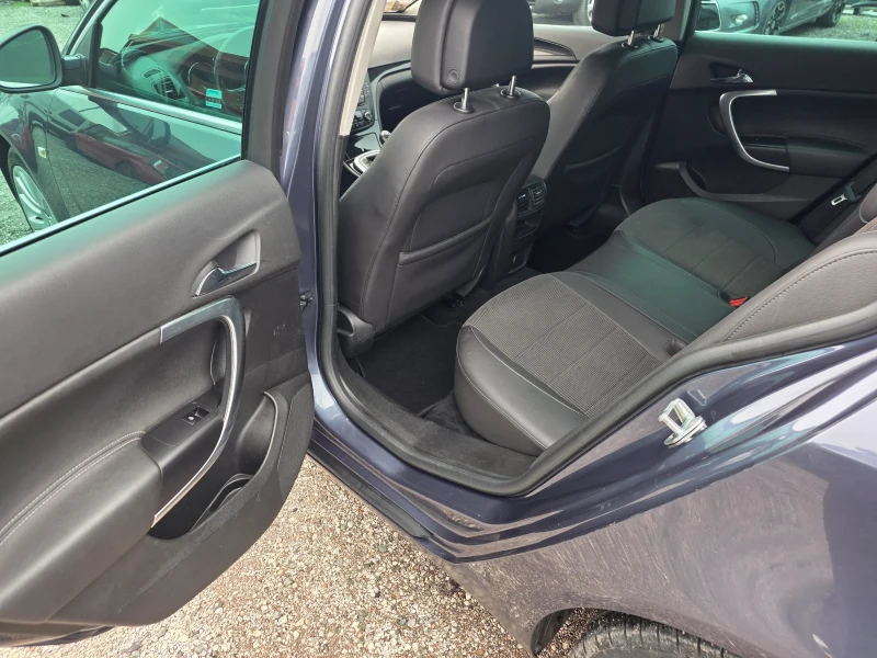 Opel Insignia 2.0CDTI  EURO5A НАВИ, снимка 8 - Автомобили и джипове - 53025499