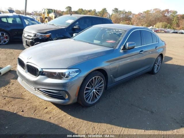 BMW 530 530E* XDRIVE* IPERFORMANCE* ДИГИТАЛНО* ТАБЛО* ДИСТ, снимка 2 - Автомобили и джипове - 48463004