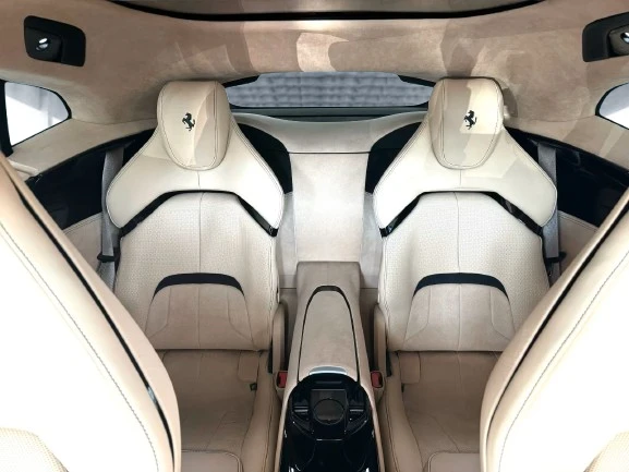 Ferrari Purosangue = Brembo Carbon Ceramic Brakes =  | Mobile.bg   14