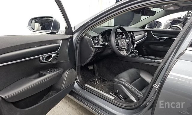 Volvo S90 T5 Momentum | ОБДУХВАНЕ | ШИБЕДАХ | HEAD-UP | , снимка 9 - Автомобили и джипове - 54072561