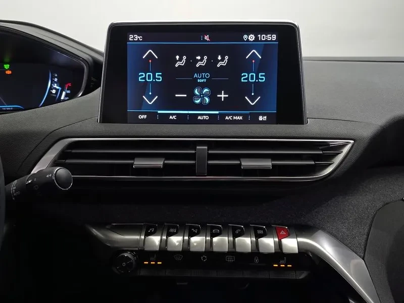 Peugeot 3008 1.5 BlueHDI Allure - САМО 30% АВАНС, снимка 15 - Автомобили и джипове - 55987588