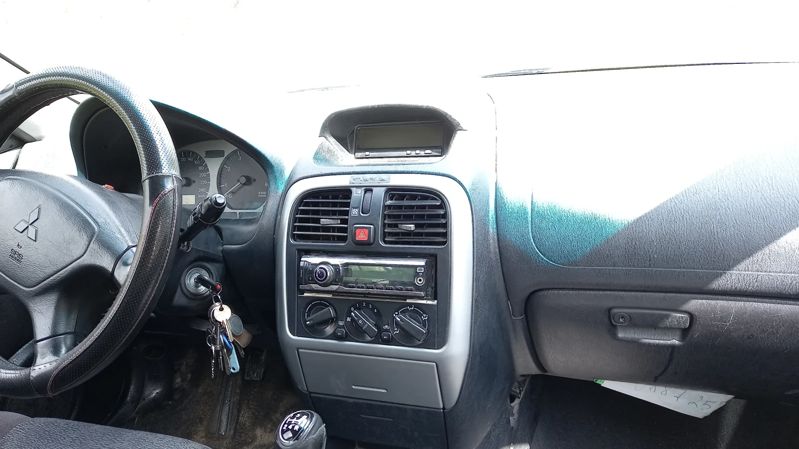 Mitsubishi Carisma 1.9 DID - изображение 2