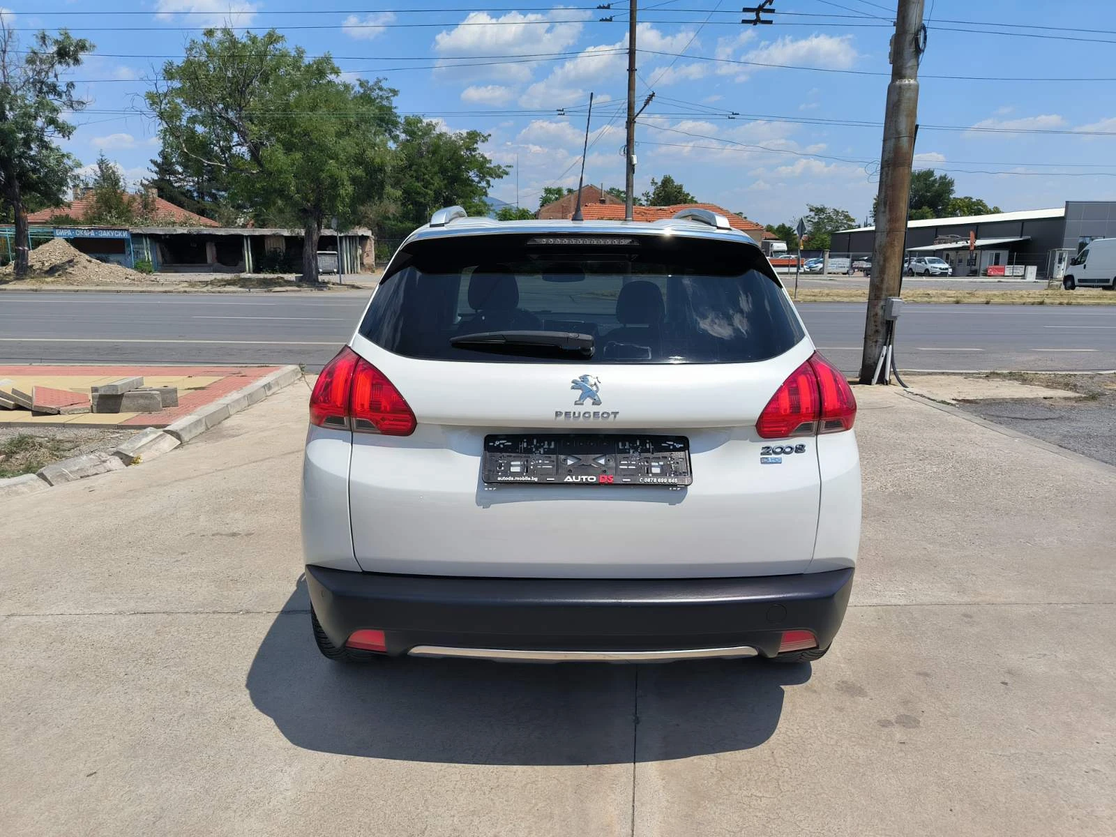 Peugeot 2008 1.6d-6sk.70.000km-Navi-Euro-5B - изображение 6