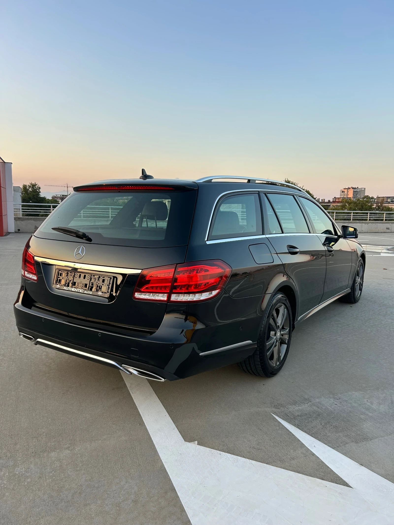 Mercedes-Benz E 220 ///250 CDI // LED // AVANTGARDE // 4MATIC - изображение 3