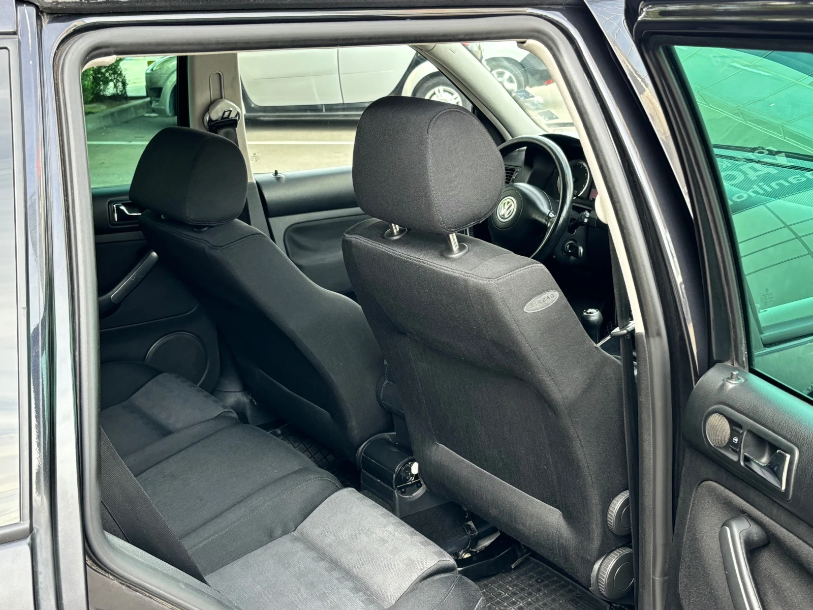 VW Golf Golf 1.9TDI - изображение 10