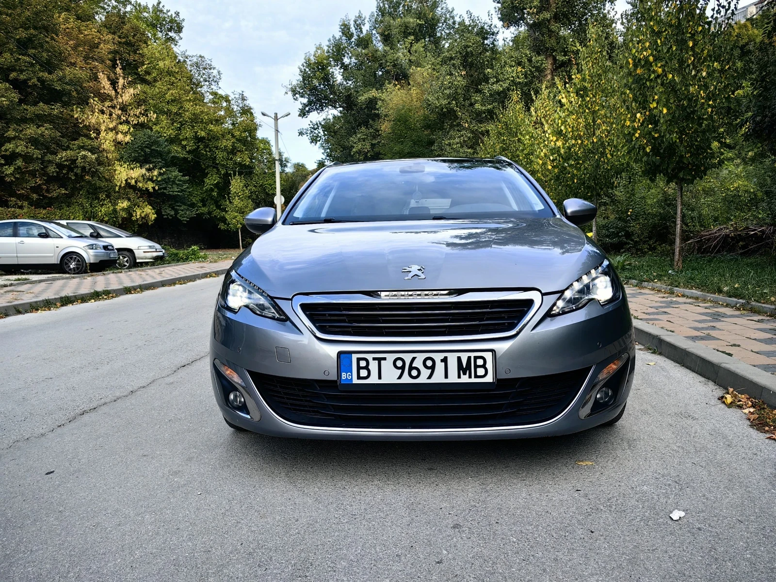 Peugeot 308 1.2 PureTech PANO LED | Mobile.bg   8