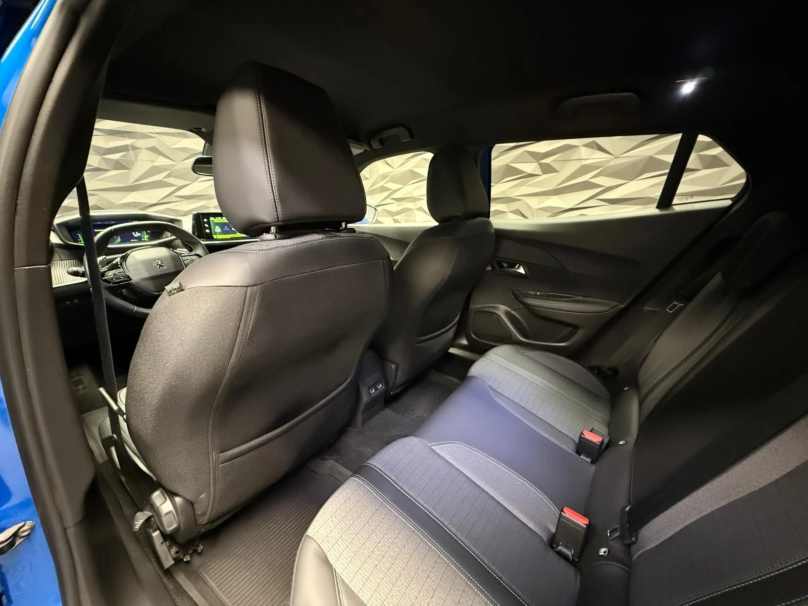 Peugeot 2008 New line up Allure pack 1.5 BlueHDI 130  | Mobile.bg   7