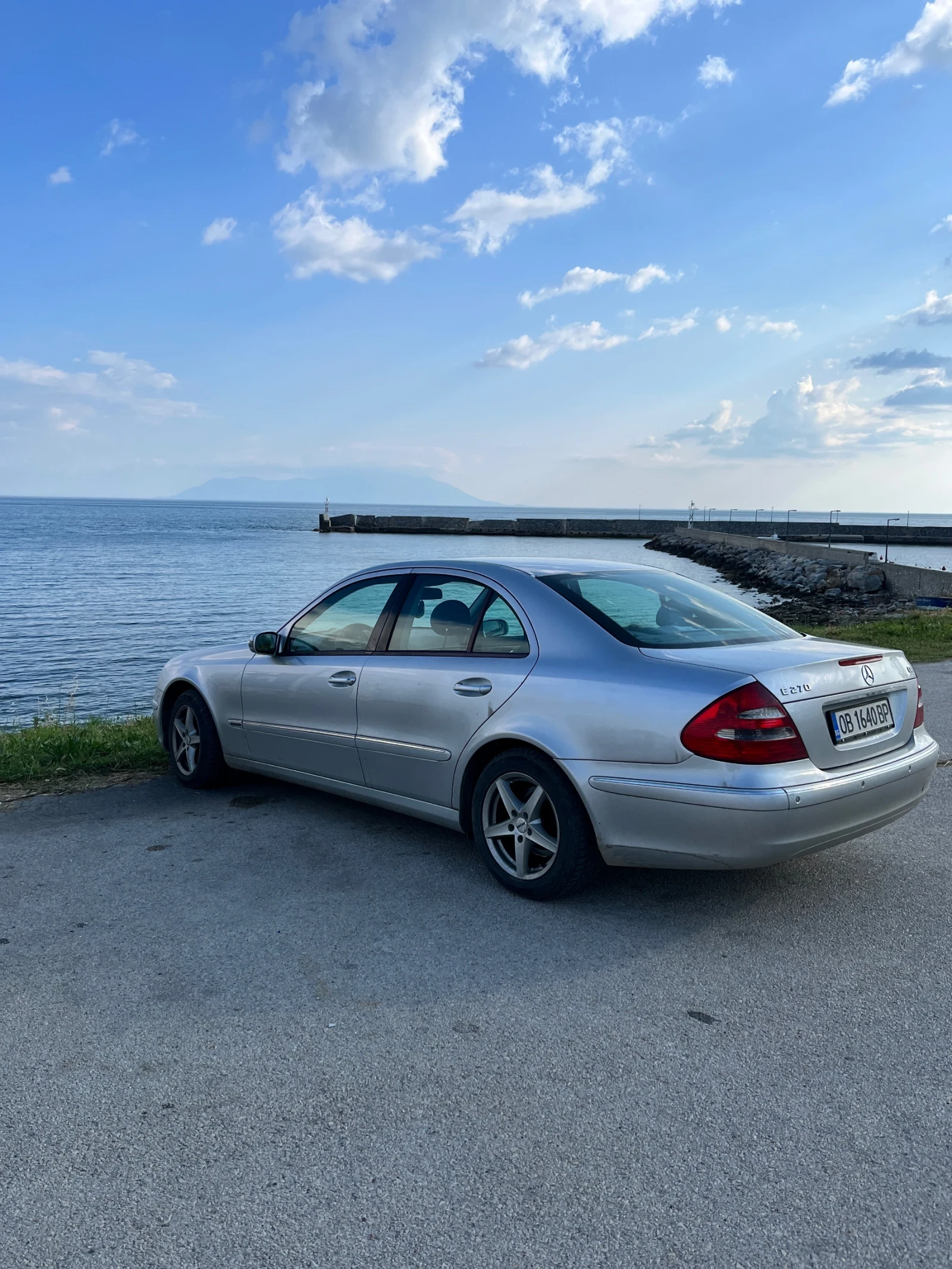 Mercedes-Benz E 270  - изображение 9