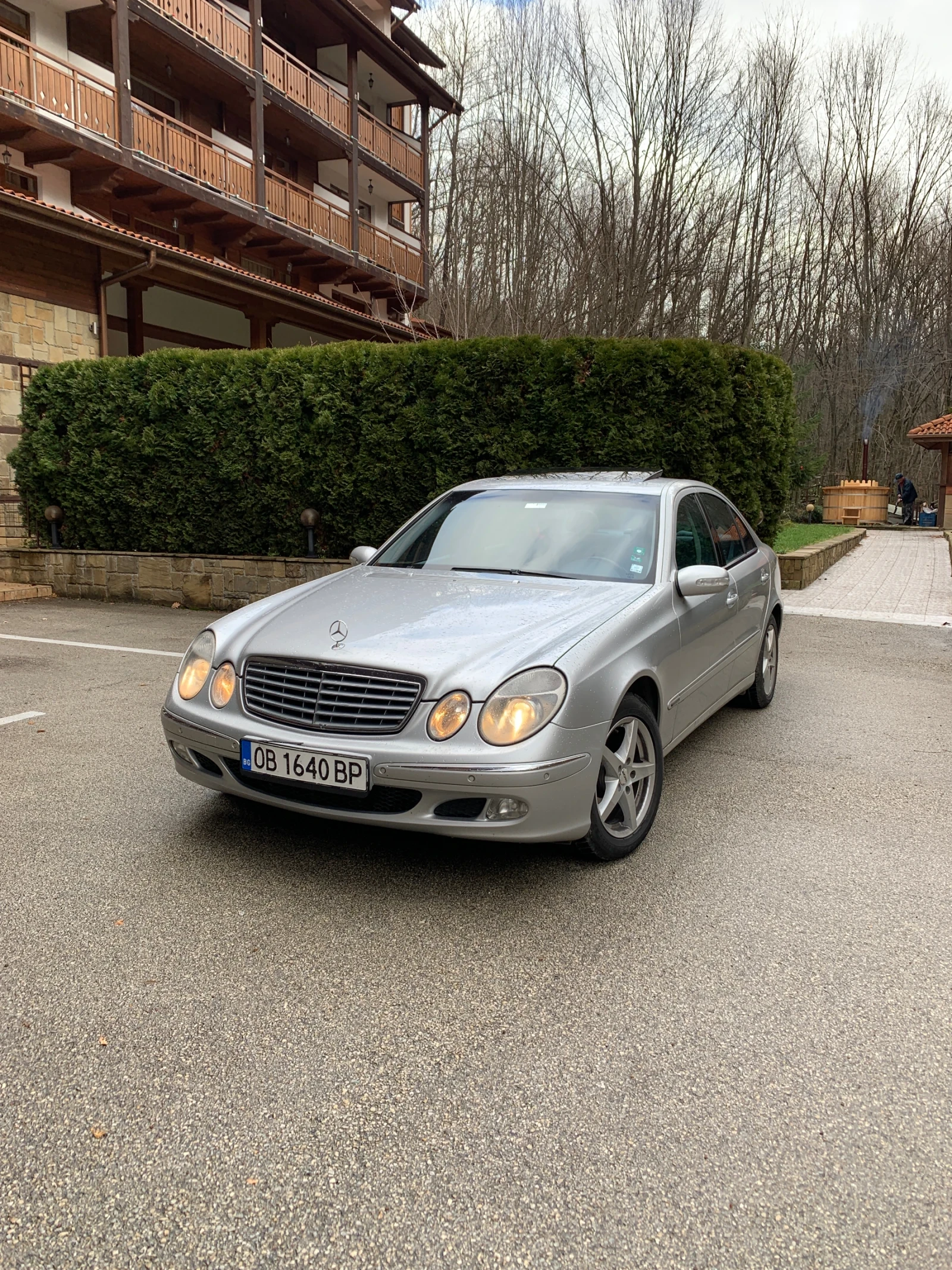 Mercedes-Benz E 270  - изображение 2