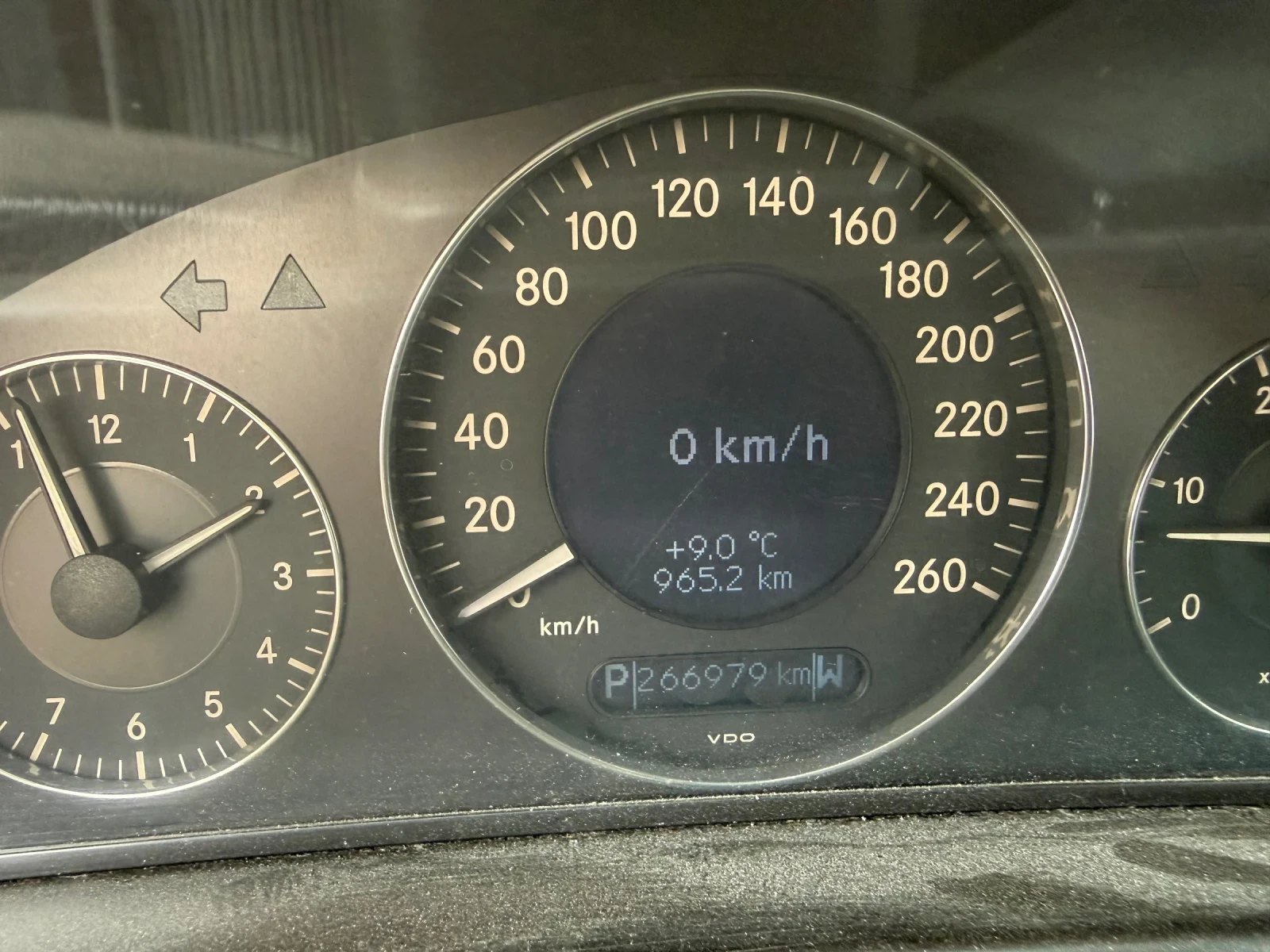 Mercedes-Benz CLK 270 CDI, снимка 12 - Автомобили и джипове - 54049851