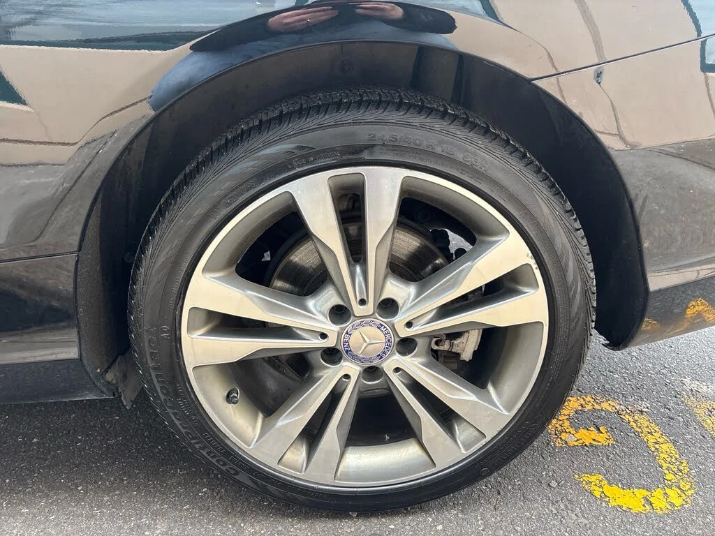 Mercedes-Benz C 300 4MATIC* COUPE* AMG* DISTRONIC* ПАНОРАМА* КАМЕРА, снимка 8 - Автомобили и джипове - 54085337