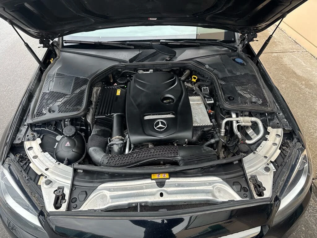 Mercedes-Benz C 300 4MATIC* COUPE* AMG* DISTRONIC* ПАНОРАМА* КАМЕРА, снимка 7 - Автомобили и джипове - 54085337