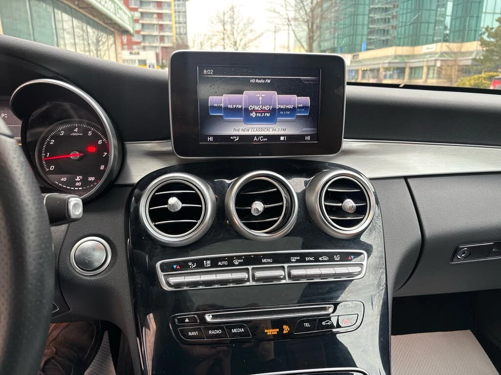 Mercedes-Benz C 300 4MATIC* COUPE* AMG* DISTRONIC* ПАНОРАМА* КАМЕРА, снимка 14 - Автомобили и джипове - 54085337