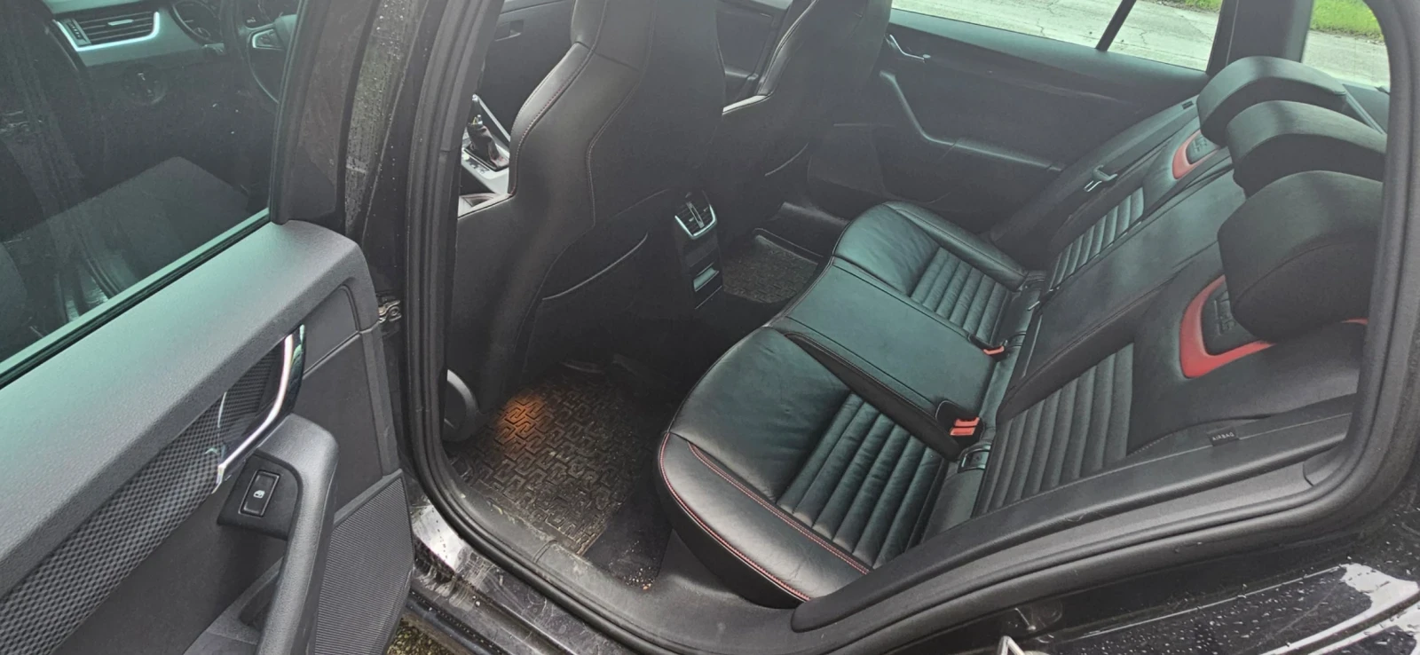 Skoda Octavia VRS, снимка 9 - Автомобили и джипове - 54683504