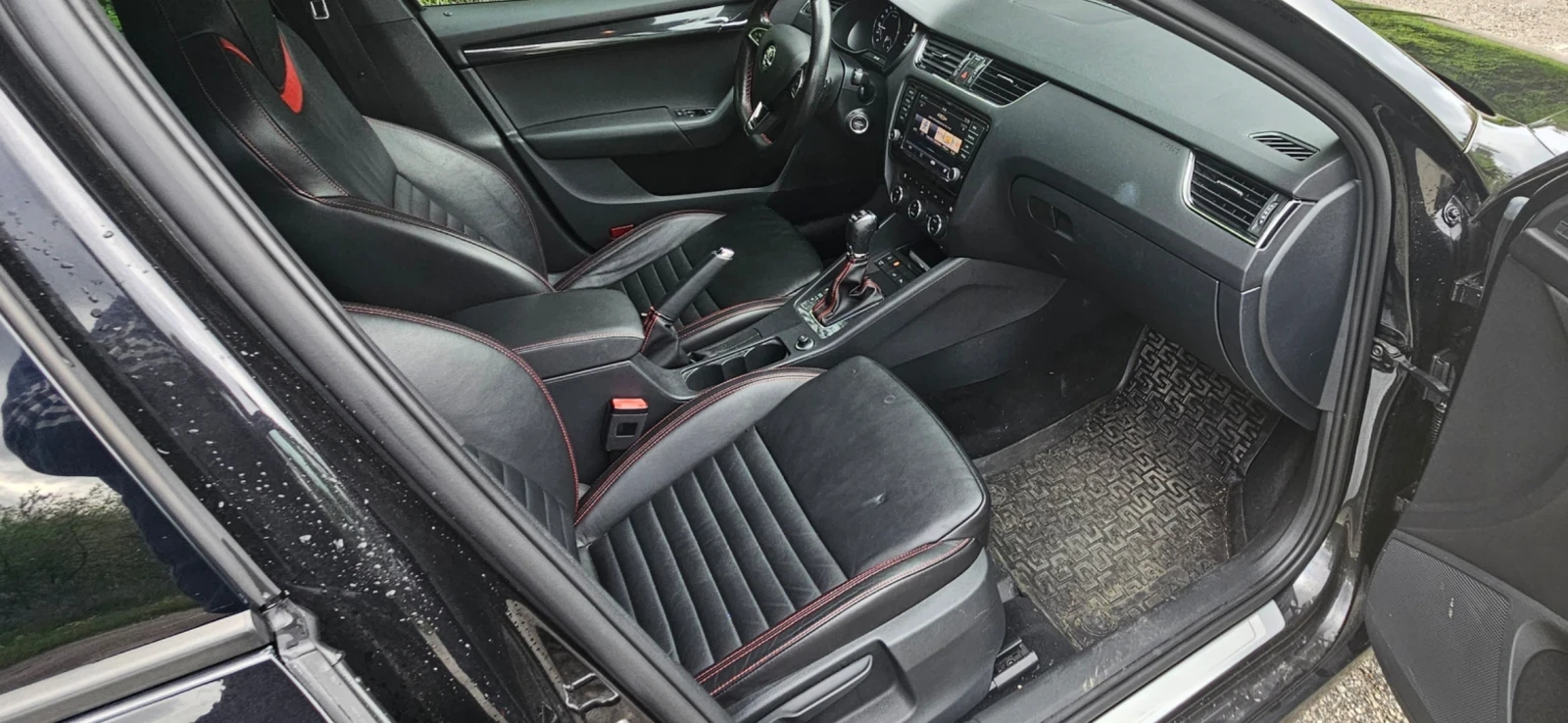 Skoda Octavia VRS, снимка 11 - Автомобили и джипове - 54683504