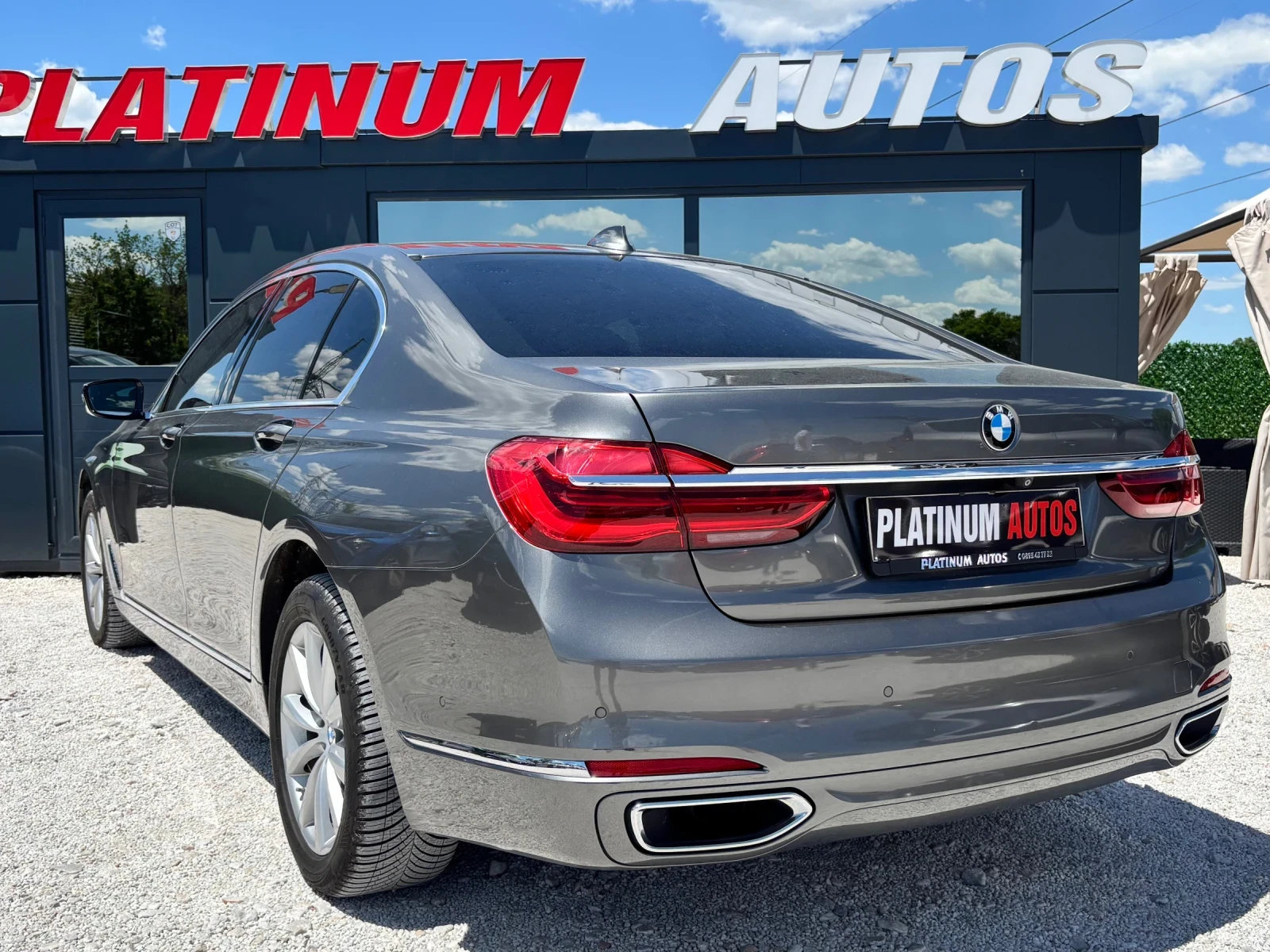 BMW 730 XDRIVE/360 КАМЕРА/LED/FULL, снимка 16 - Автомобили и джипове - 54746458