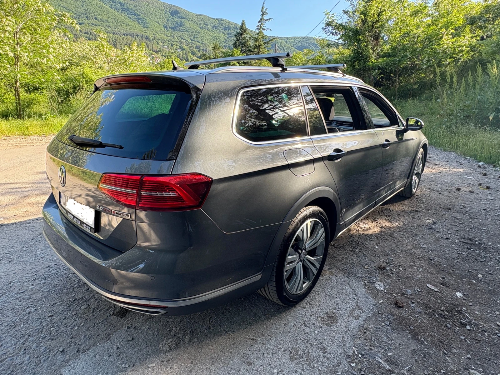 VW Alltrack 2.0 BiTDI 4MOTION, снимка 2 - Автомобили и джипове - 54782049