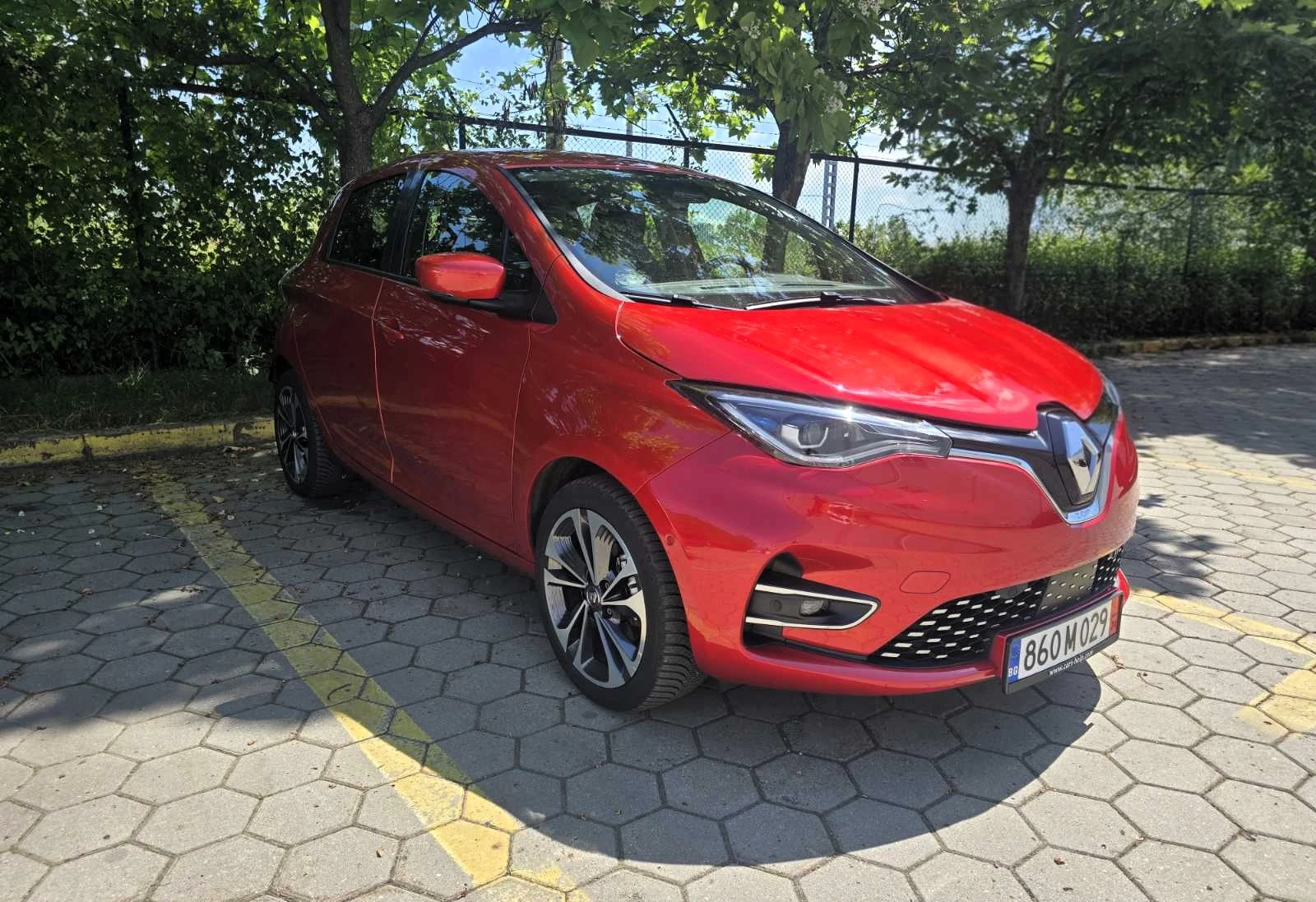 Renault Zoe INTENS R135 CCS, снимка 3 - Автомобили и джипове - 54828371
