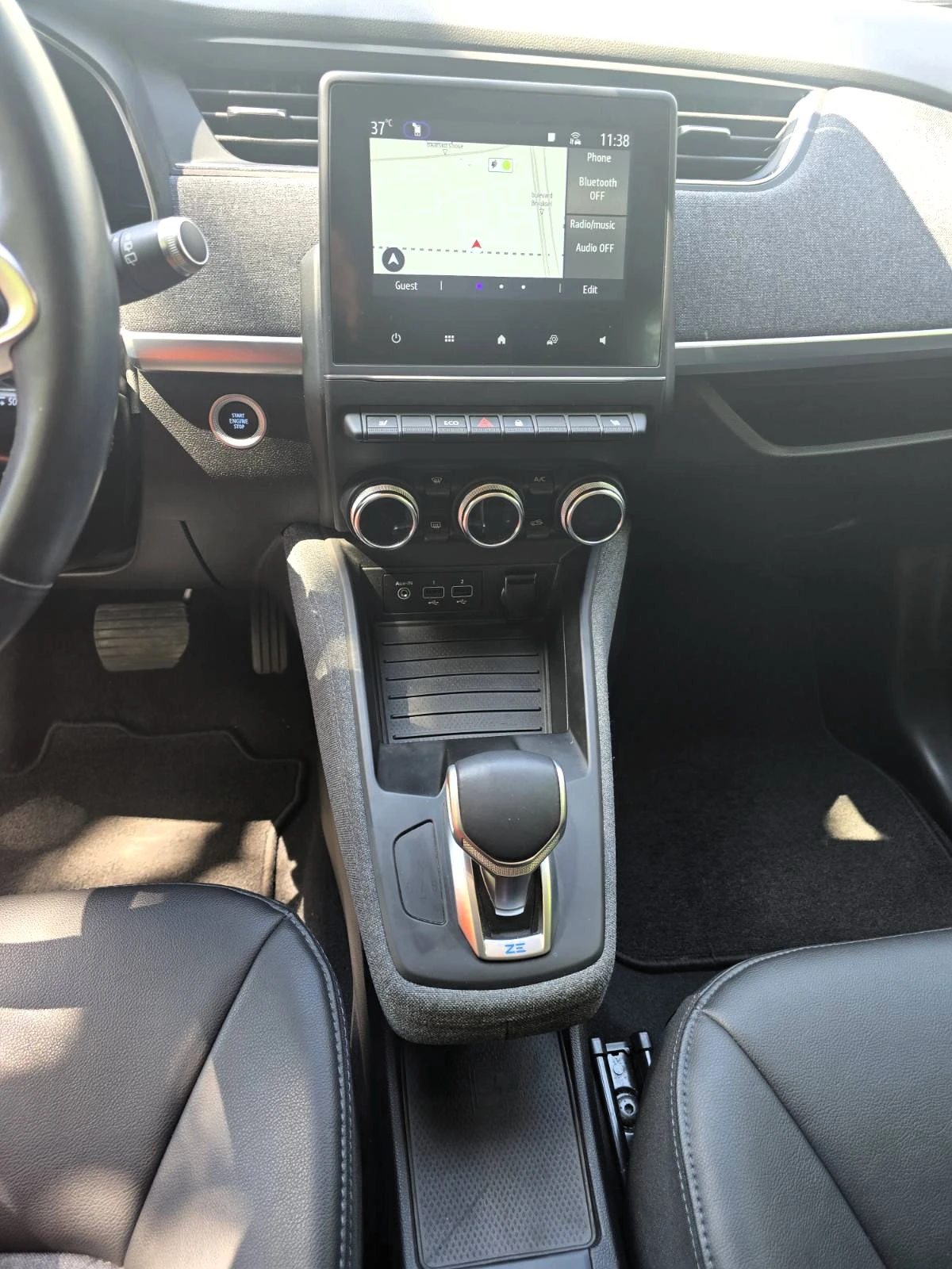 Renault Zoe INTENS R135 CCS, снимка 10 - Автомобили и джипове - 54828371