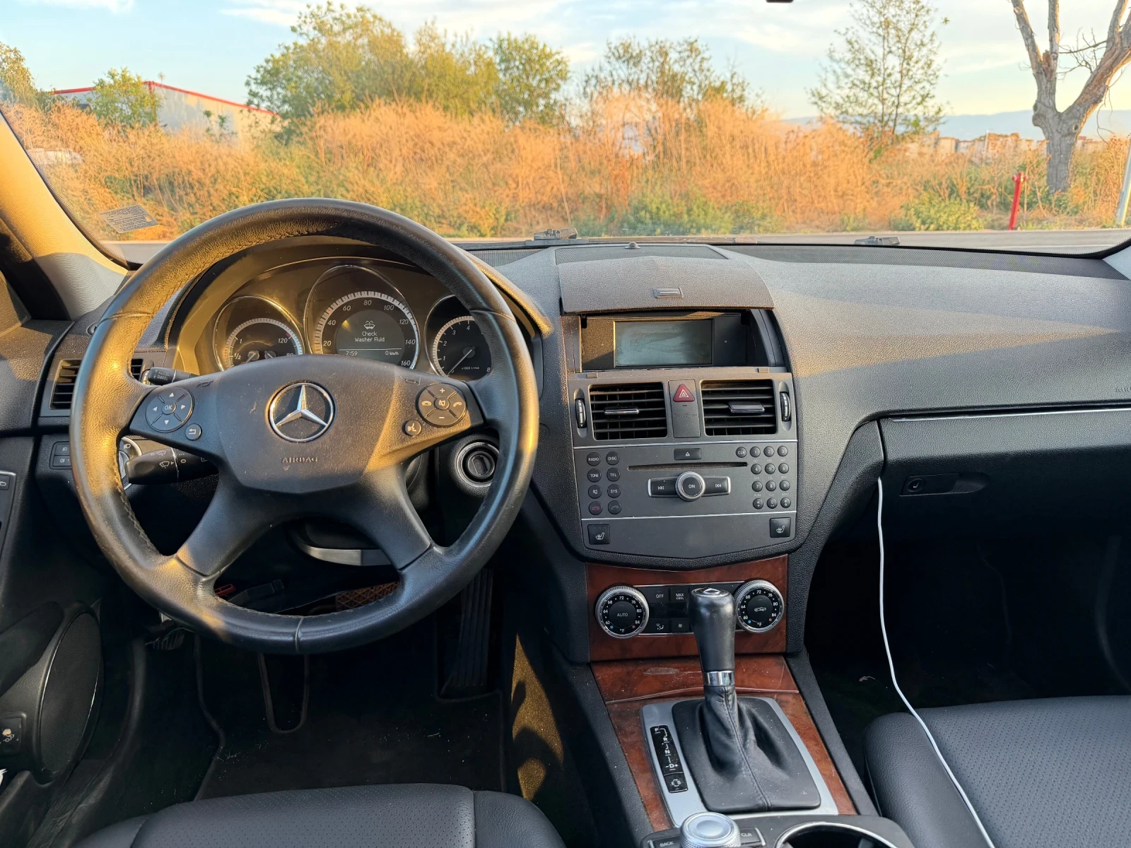 Mercedes-Benz C 300 4MATIC 231к.с., снимка 10 - Автомобили и джипове - 55847970
