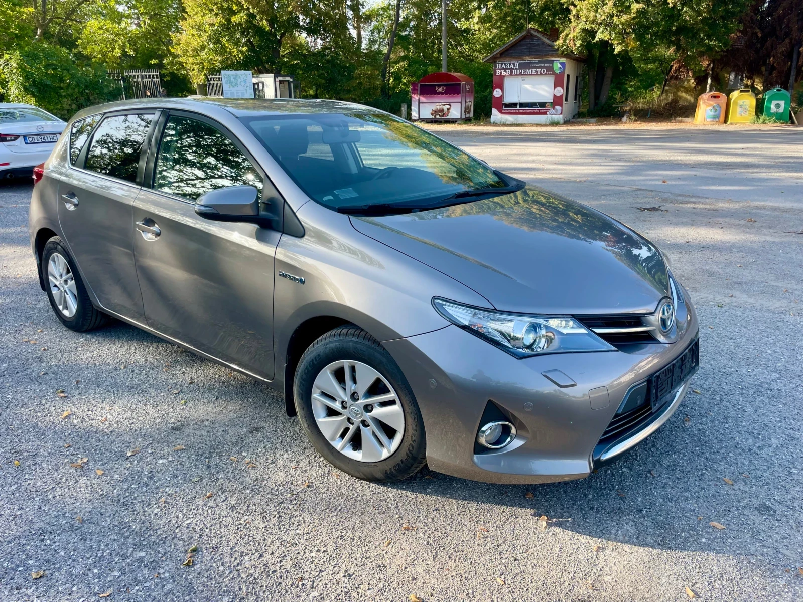 Toyota Auris 1, 8 HIBRID HATCBACK, снимка 7 - Автомобили и джипове - 55878281