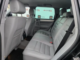 VW Touareg 3.0TDI-224кс= АВТОМАТ= 4х4= НАВИ= ПОДГРЕВ= АВТОПИЛ, снимка 9