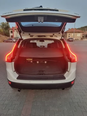 Volvo XC60 2, 4D 4x4 Avtomat, снимка 7