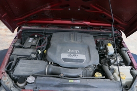 Jeep Wrangler, снимка 14 - Автомобили и джипове - 37418051
