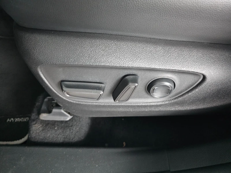 Toyota Highlander 2.5* HYBRID* COMFORT* AWD-I* E-CVT* ГАРАНЦИЯ, снимка 6 - Автомобили и джипове - 52770951