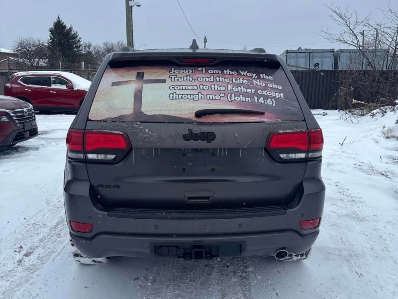 Jeep Grand cherokee * Altitude * CARFAX * БЕЗ ПЪРВОНАЧАЛНА ВНОСКА, снимка 4 - Автомобили и джипове - 53182691