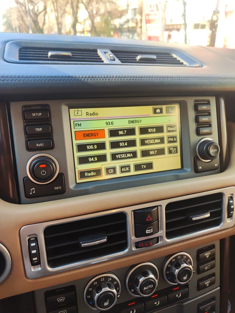 Land Rover Range rover Vogue, снимка 8 - Автомобили и джипове - 53522827