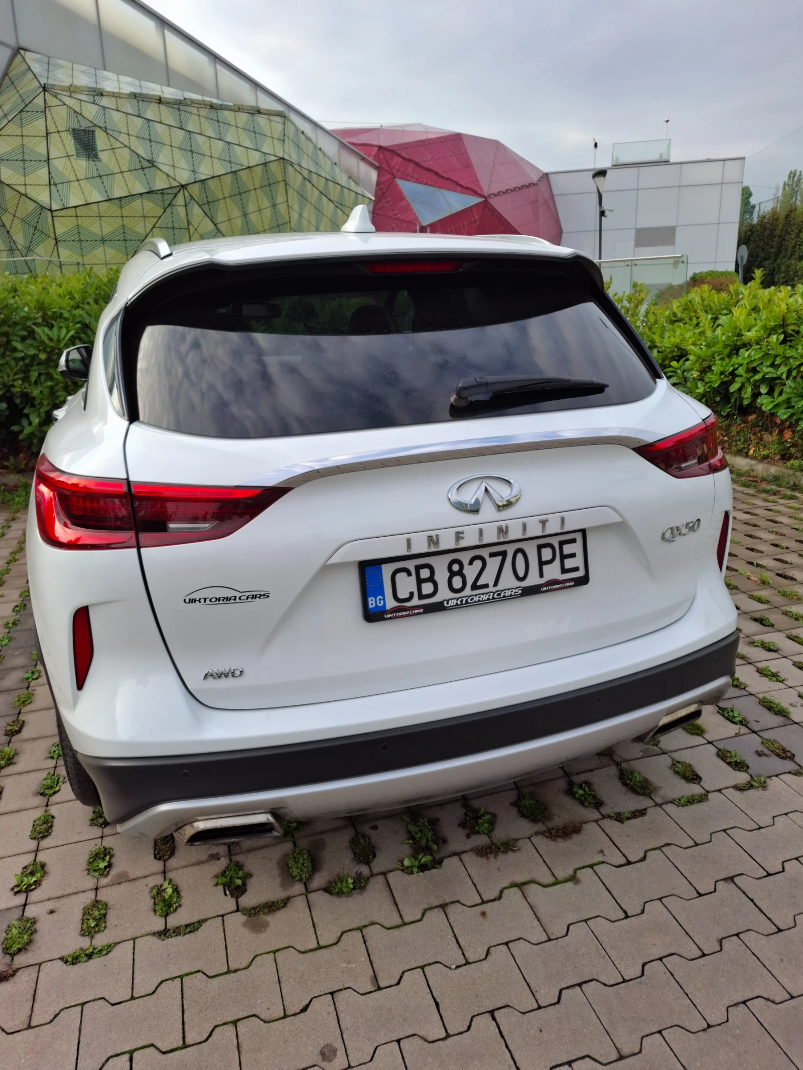 Infiniti QX50 Безупречно техническо и визуално състояние  - изображение 5