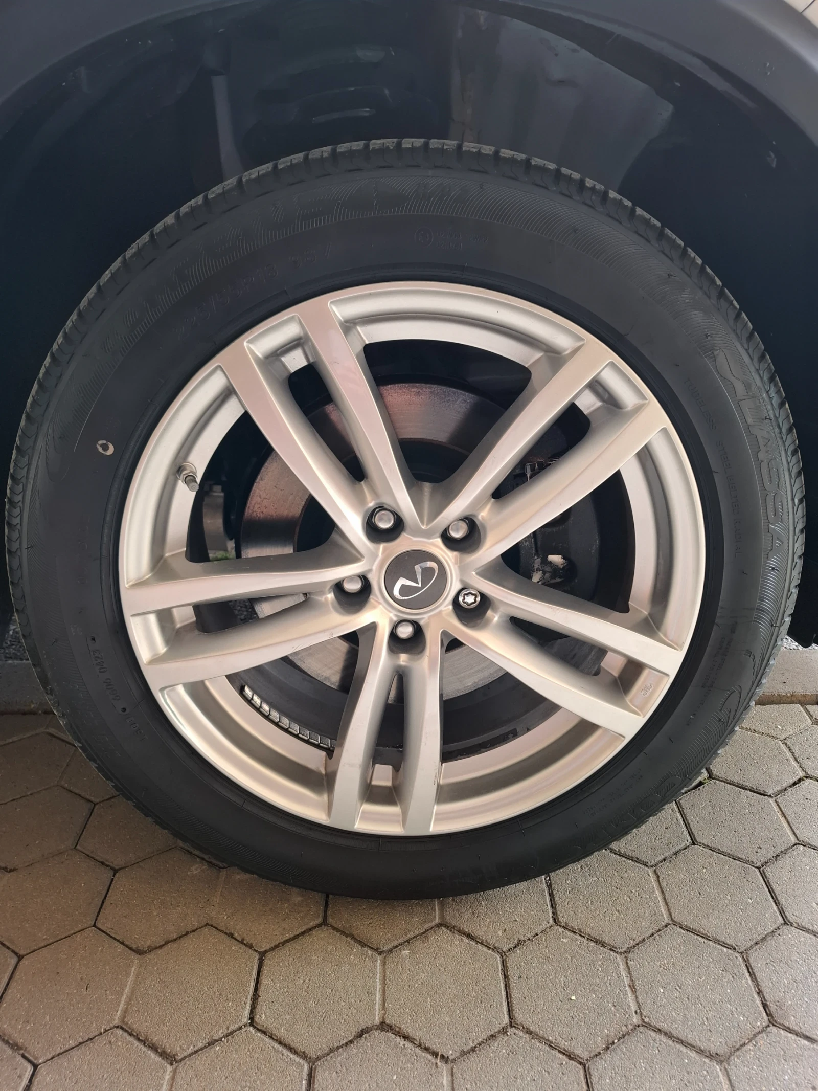 Infiniti QX50 Безупречно техническо и визуално състояние  - изображение 10