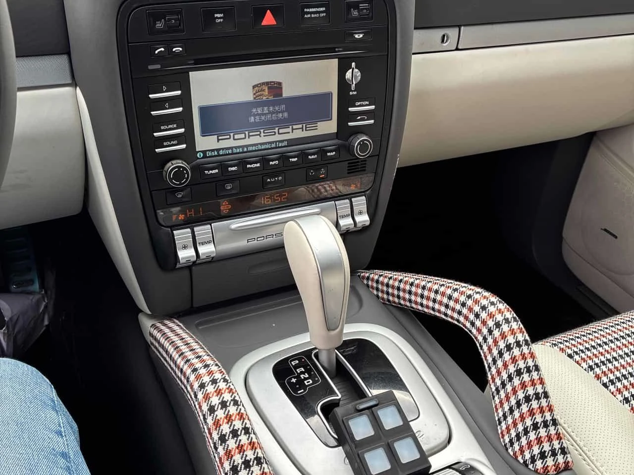 Porsche Cayenne * DAKAR S * CARFAX * ПАНОРАМА * ПОДГРЕВИ - изображение 8