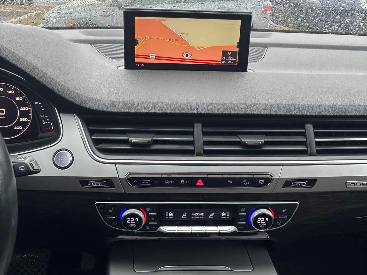 Audi Q7 * Progressiv * CARFAX * 360 Камери * Обдухване * , снимка 9 - Автомобили и джипове - 54072860